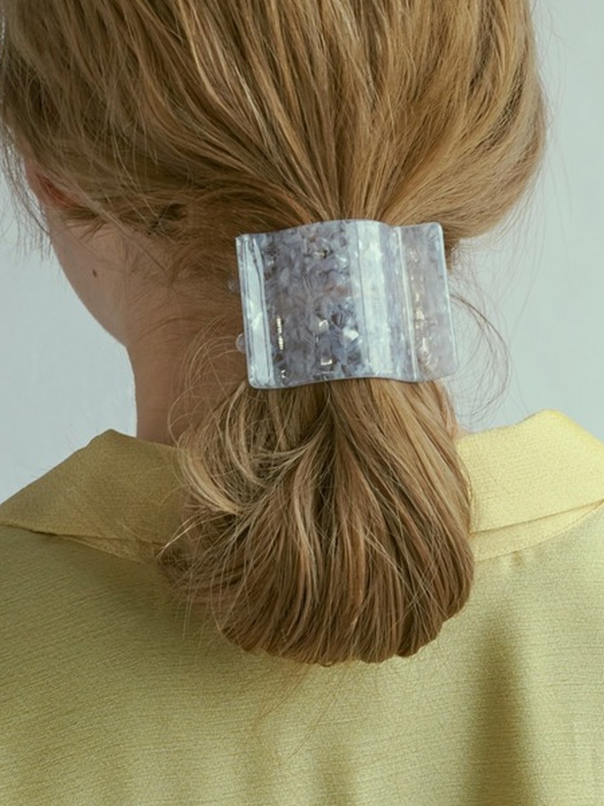 GOLDY 寬波紋壓克力髮夾